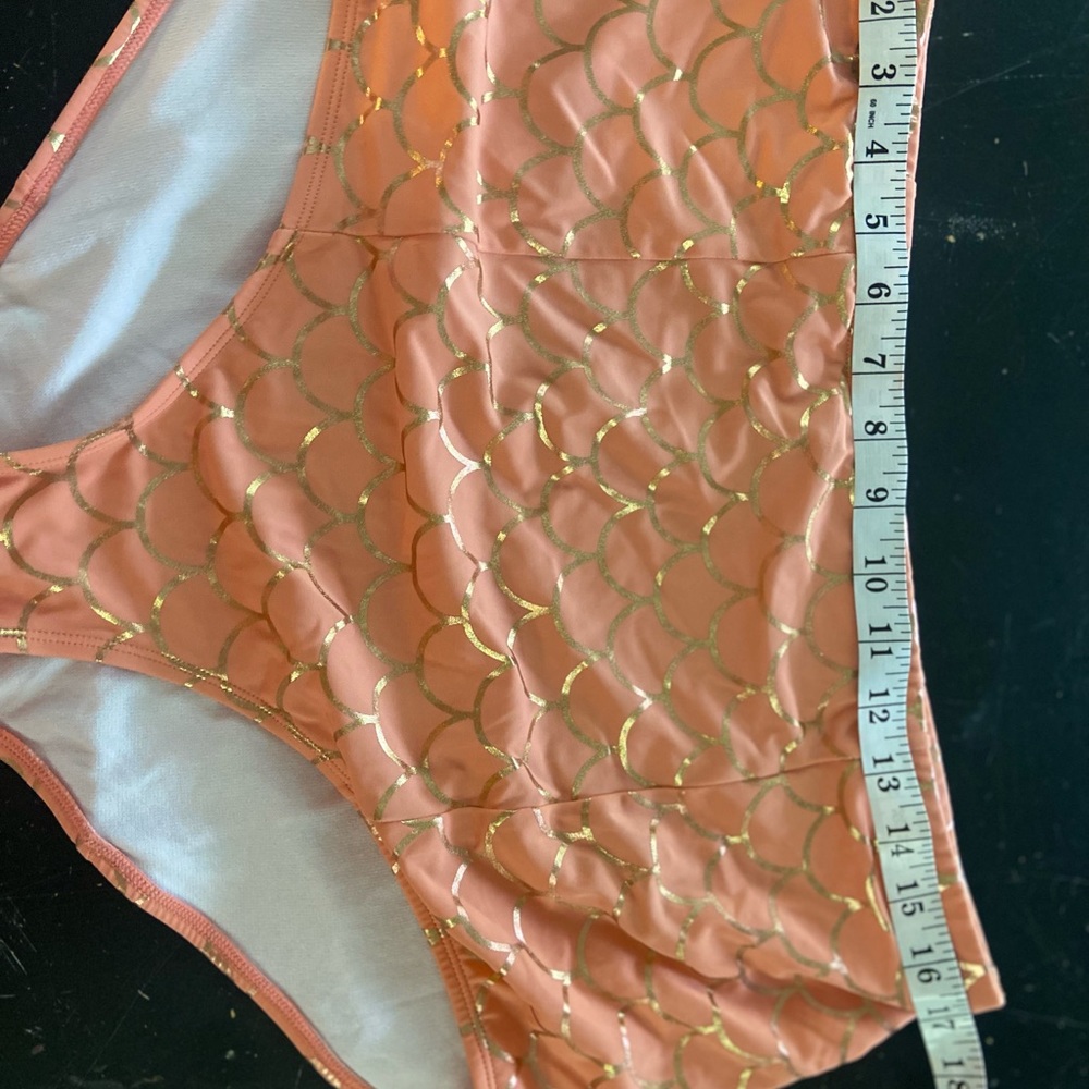 Swimsuit bottoms